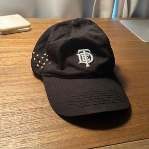 Top Dawg Ebtertainment (TDE) hat